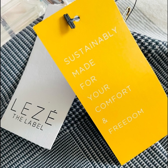 Soft gray plaid pencil skirt with asymmetrical detailing - Picture 5 of 5